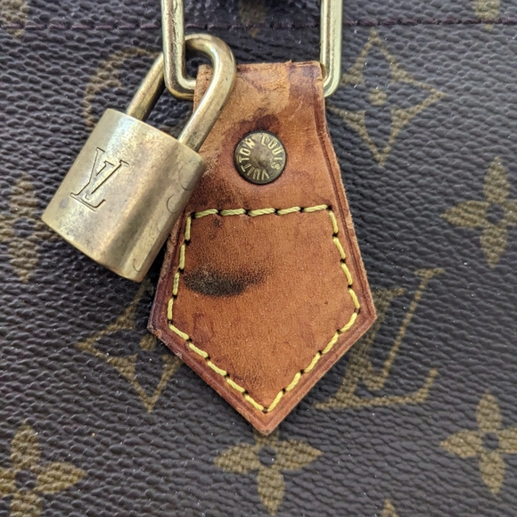 Authentic 1999 Vintage Louis Vuitton Speedy 30 Handbag - Picture 9 of 16